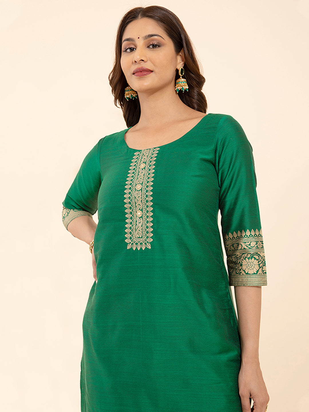 Contrast Floral Embroidered Yoke Kurta Green