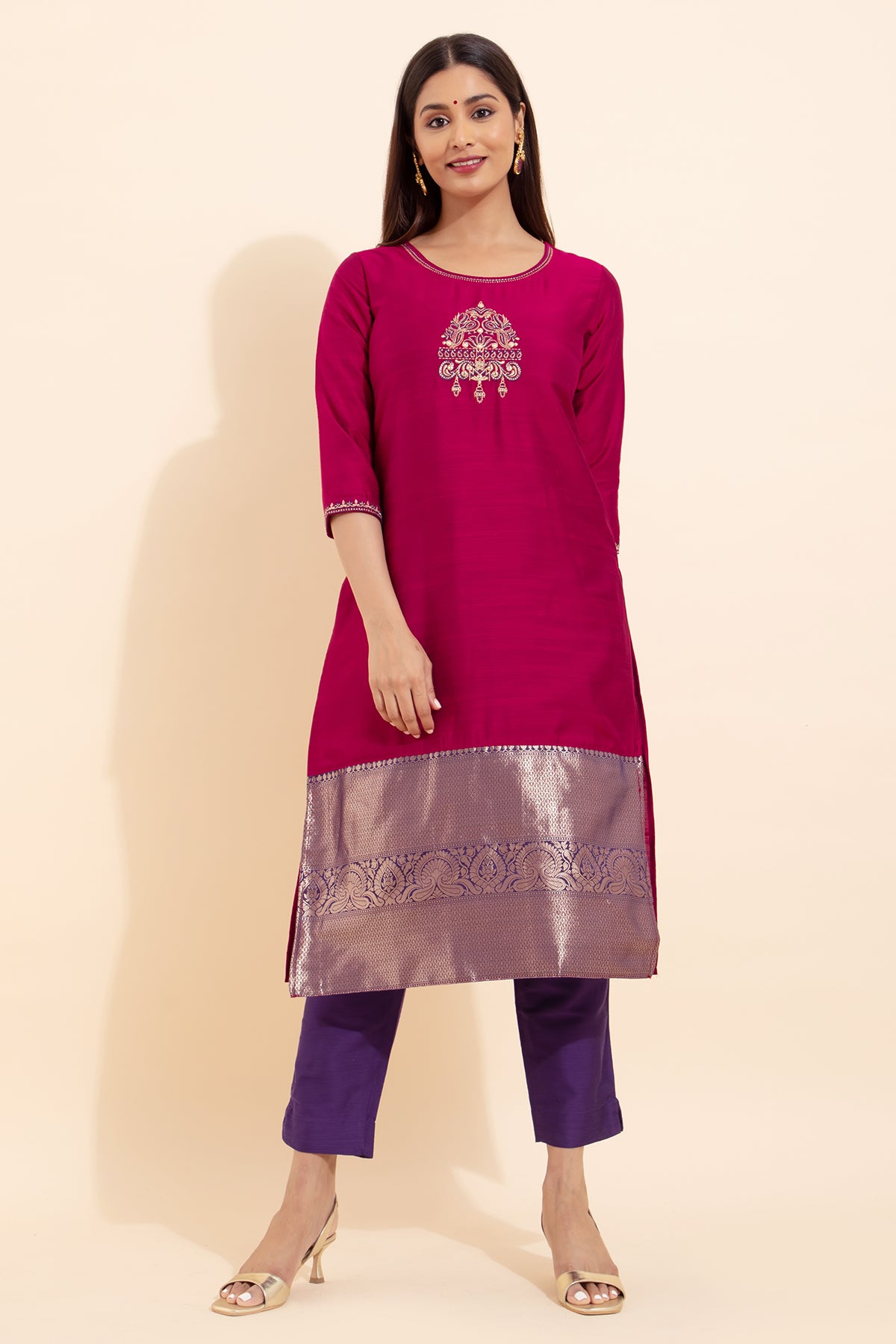 Peacock Embroidered Kurta - Pink