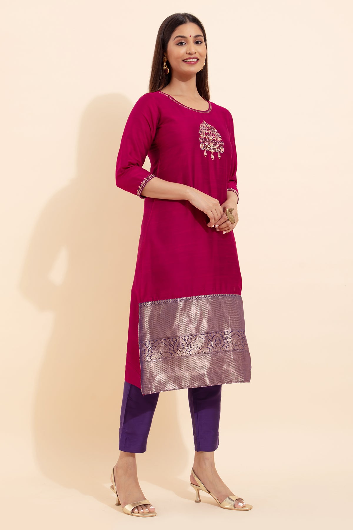 Peacock Embroidered Kurta - Pink