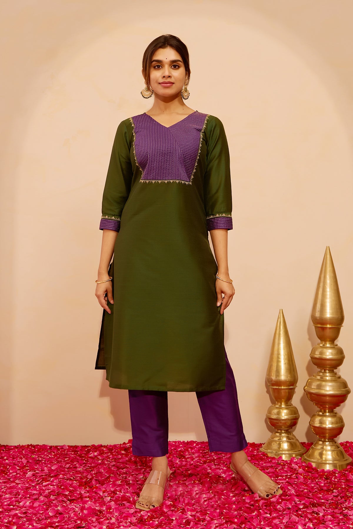 Floral Embroidered Kurta with Contrast Yoke - Green
