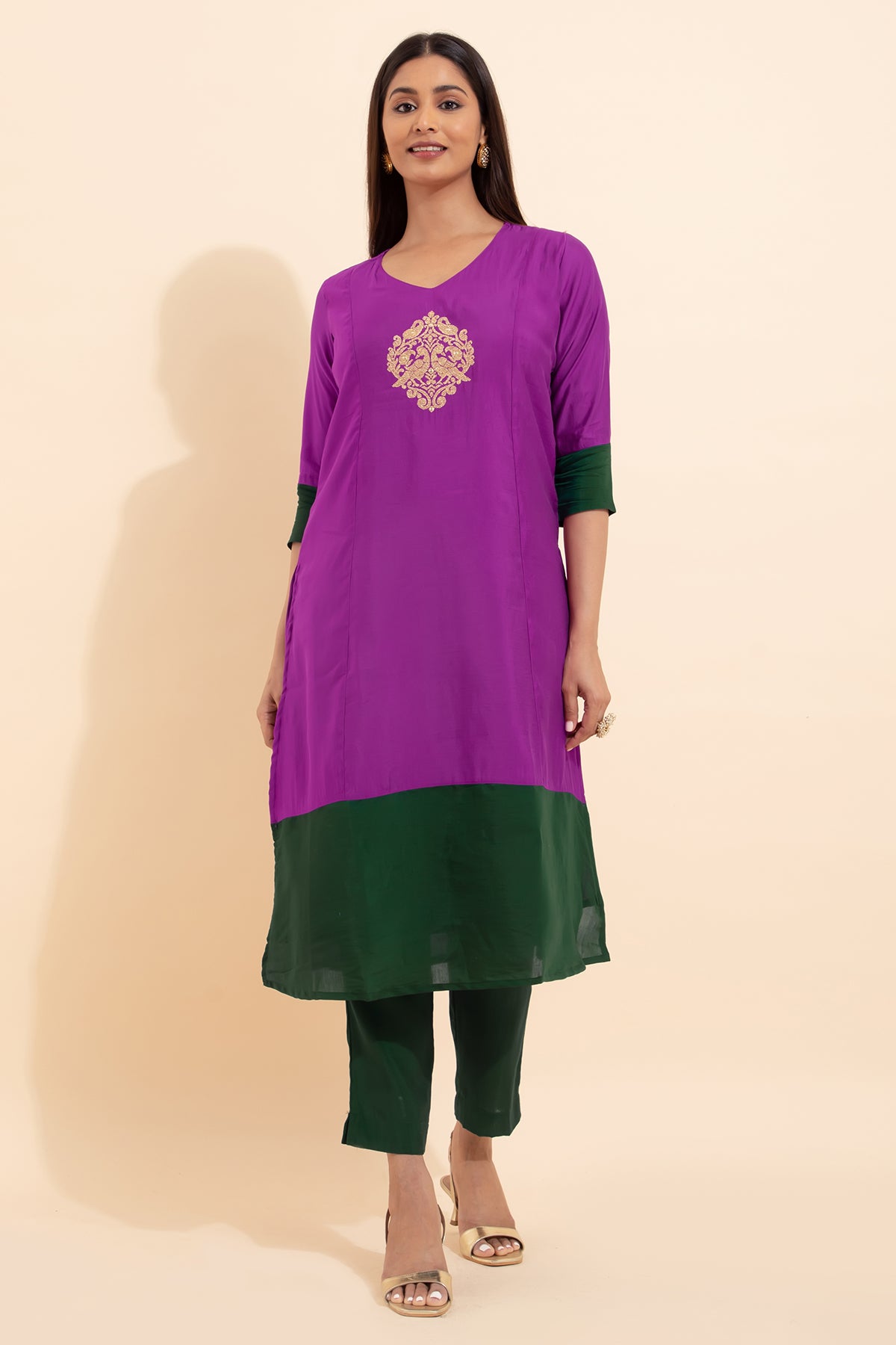 Paisley Embroidered Kurta - Purple
