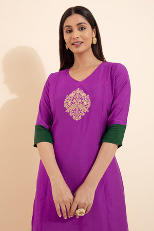 Paisley Embroidered Kurta - Purple
