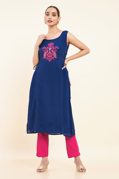 Contrast Peacock Instrument Embroidered Placement Kurta Blue