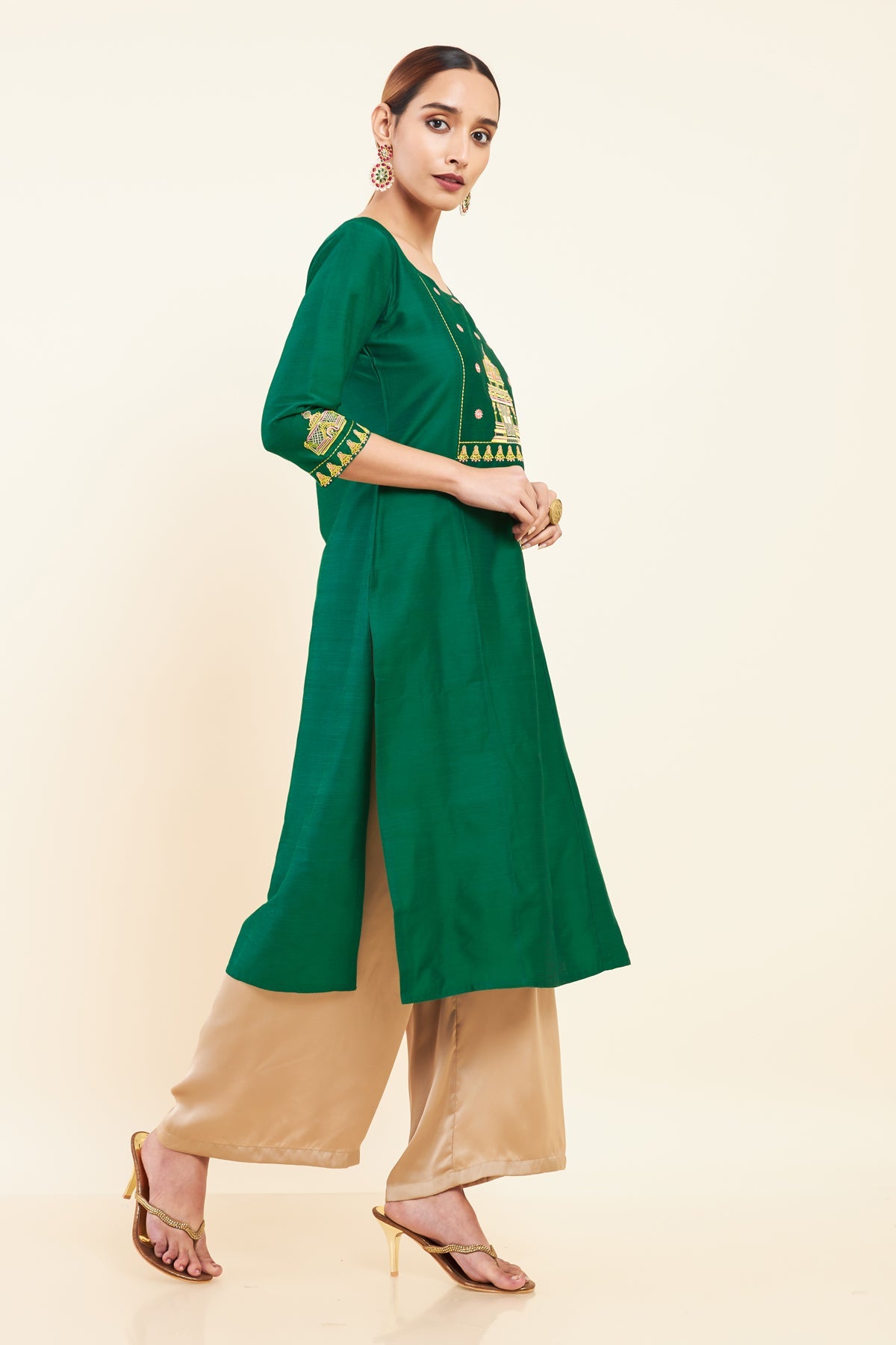 Temple Motif Embroidered Kurta Green