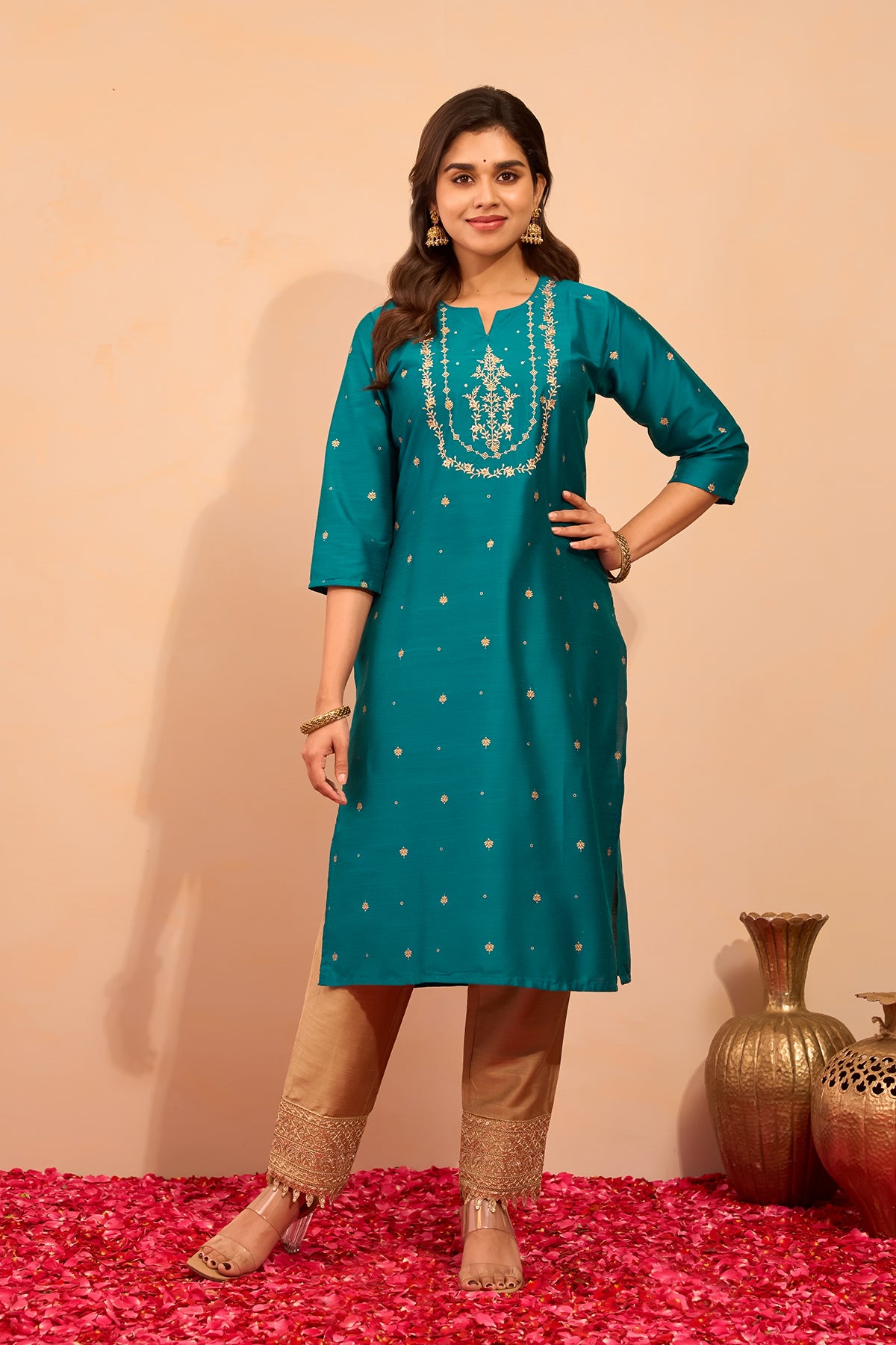 Jewel Inspired Floral Embroidered Kurta - Turquoise