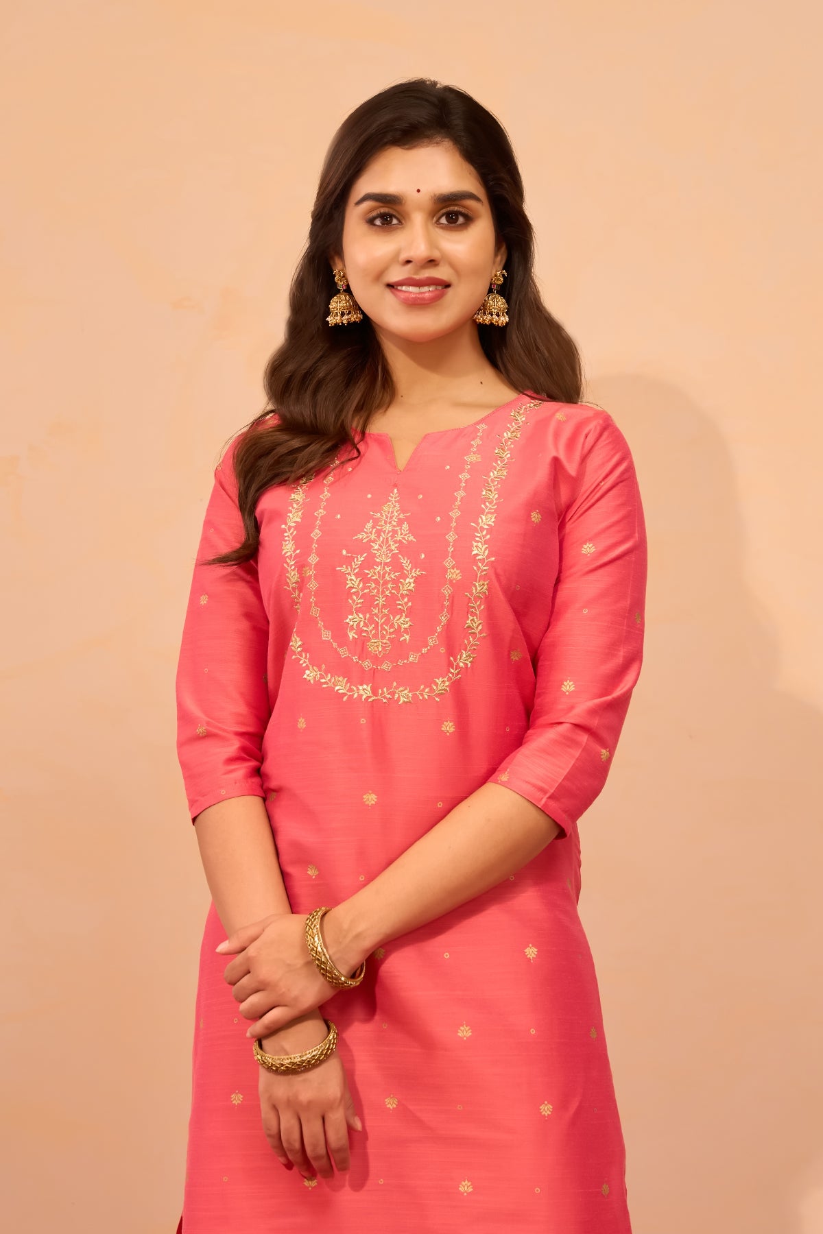 Jewel Inspired Floral Embroidered Kurta - Peach