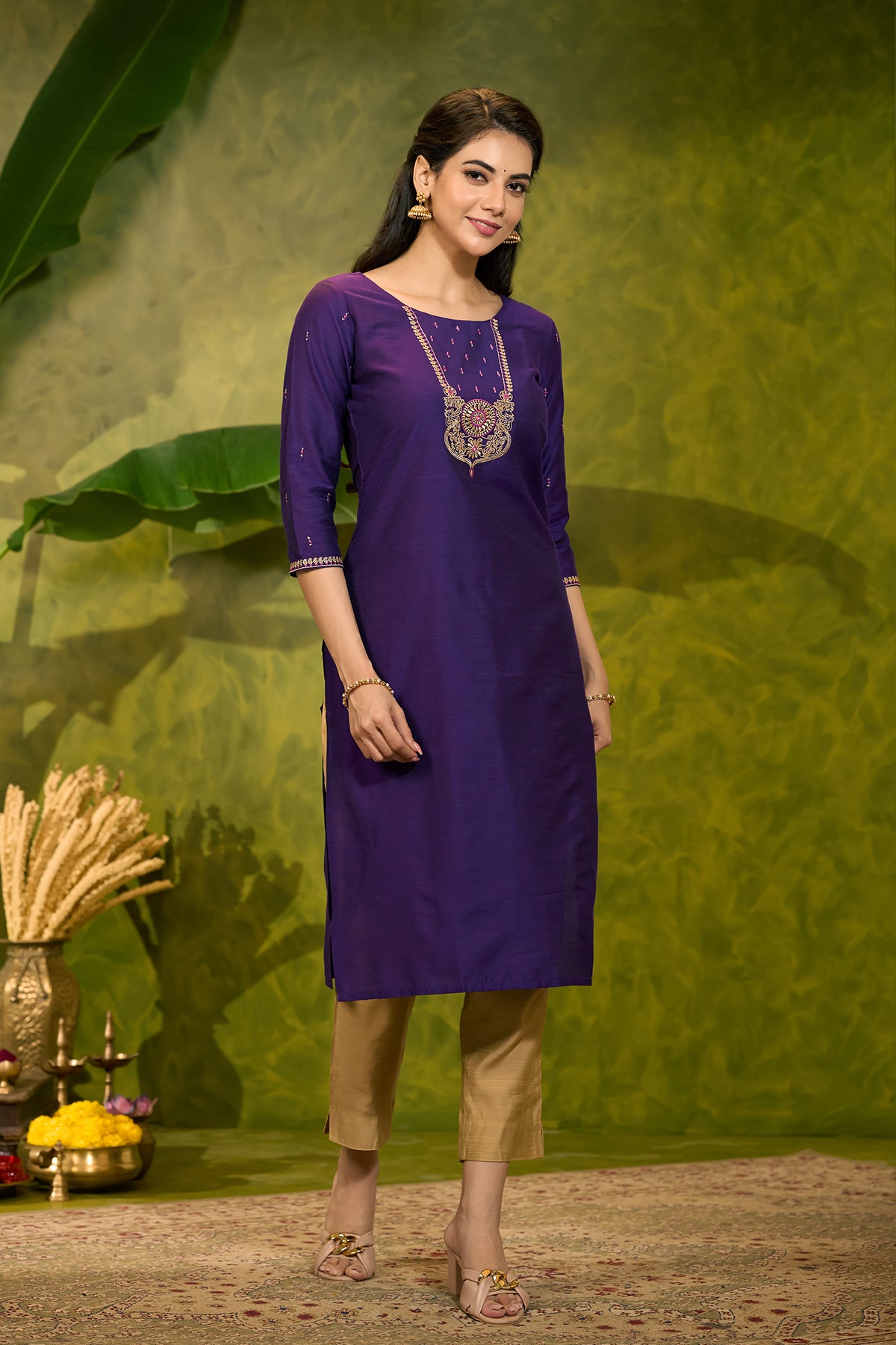 Jewel Inspired Embroidered Kurta - Purple