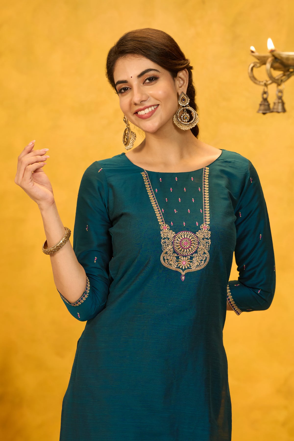 Jewel Inspired Embroidered Kurta - Teal Green