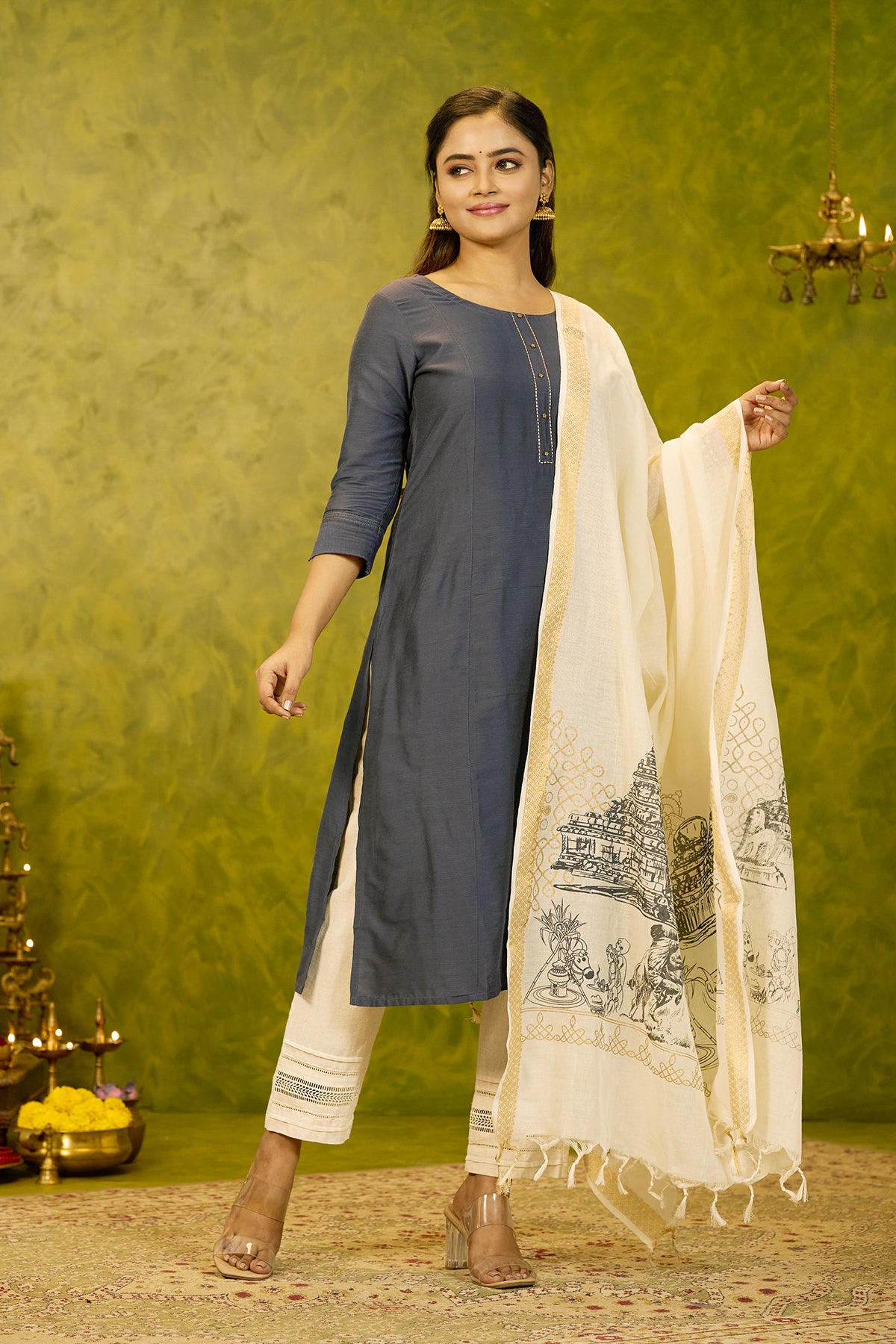 Solid Kurta with Ponagl Inspired Printed Dupatta - Grey & Off - White