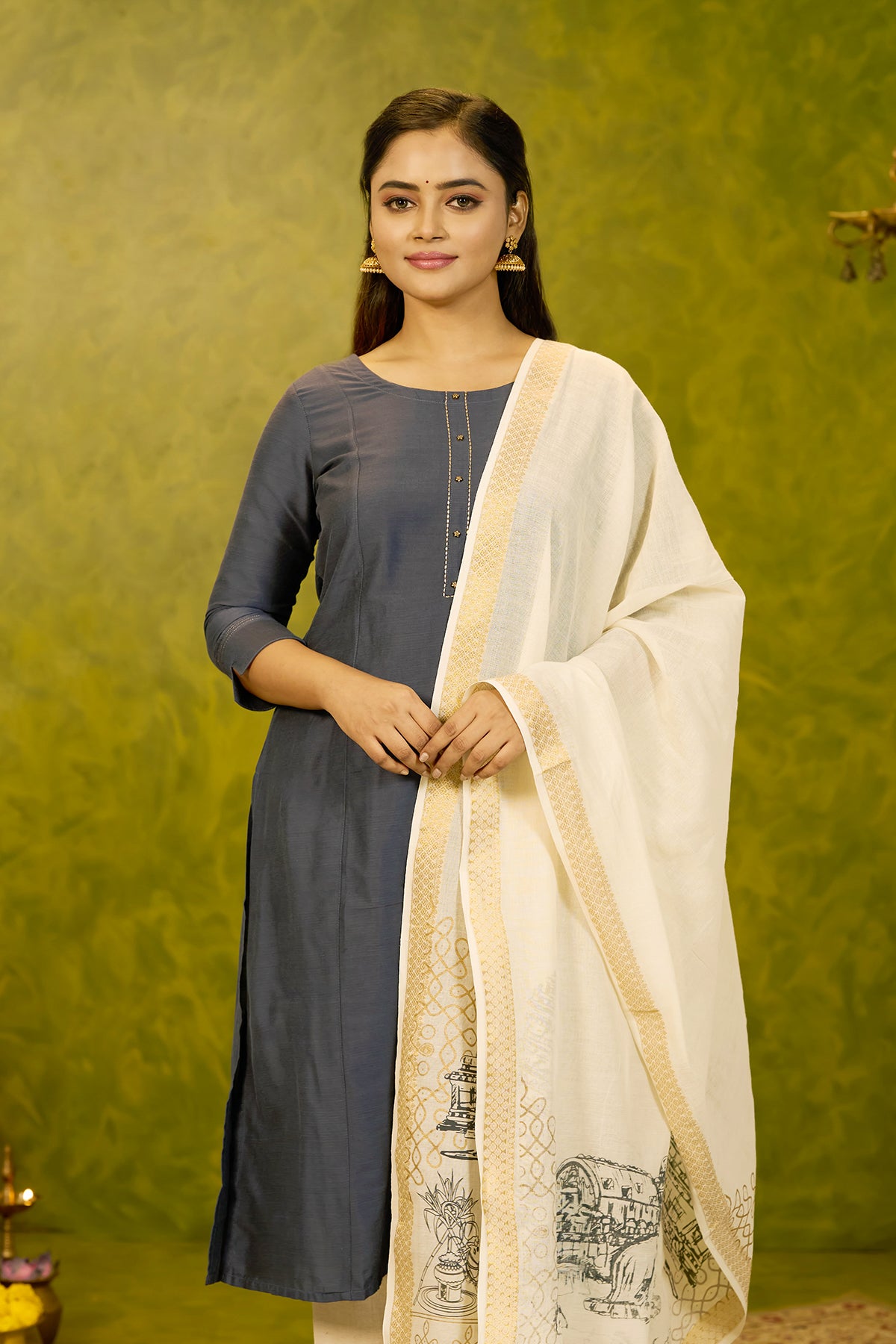 Solid Kurta with Ponagl Inspired Printed Dupatta - Grey & Off - White