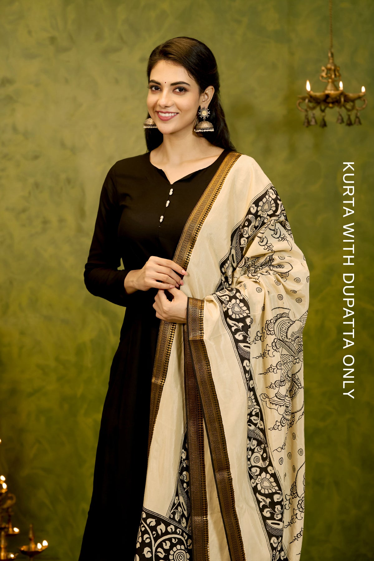 Solid Kurta with Pen Kalamkari Printed Dupatta - Black & Beige