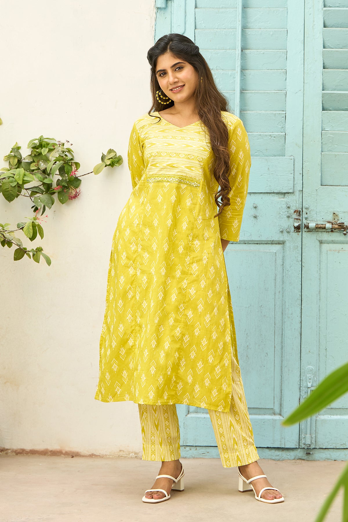 Ikkat Printed & Embroidered Cotton Kurta Pant - Yellow