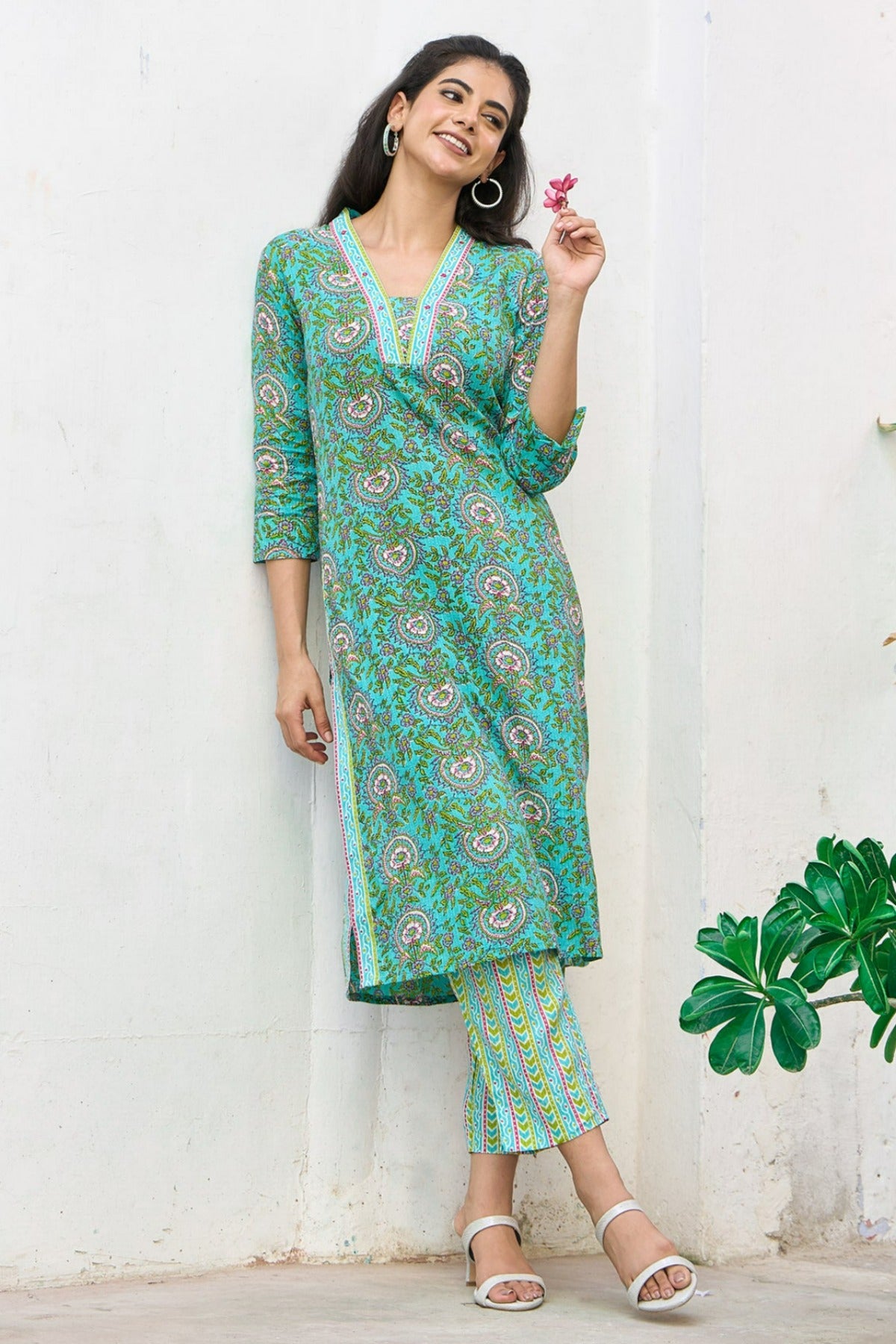 Dobby Floral Printed Cotton Kurta Pant - Blue