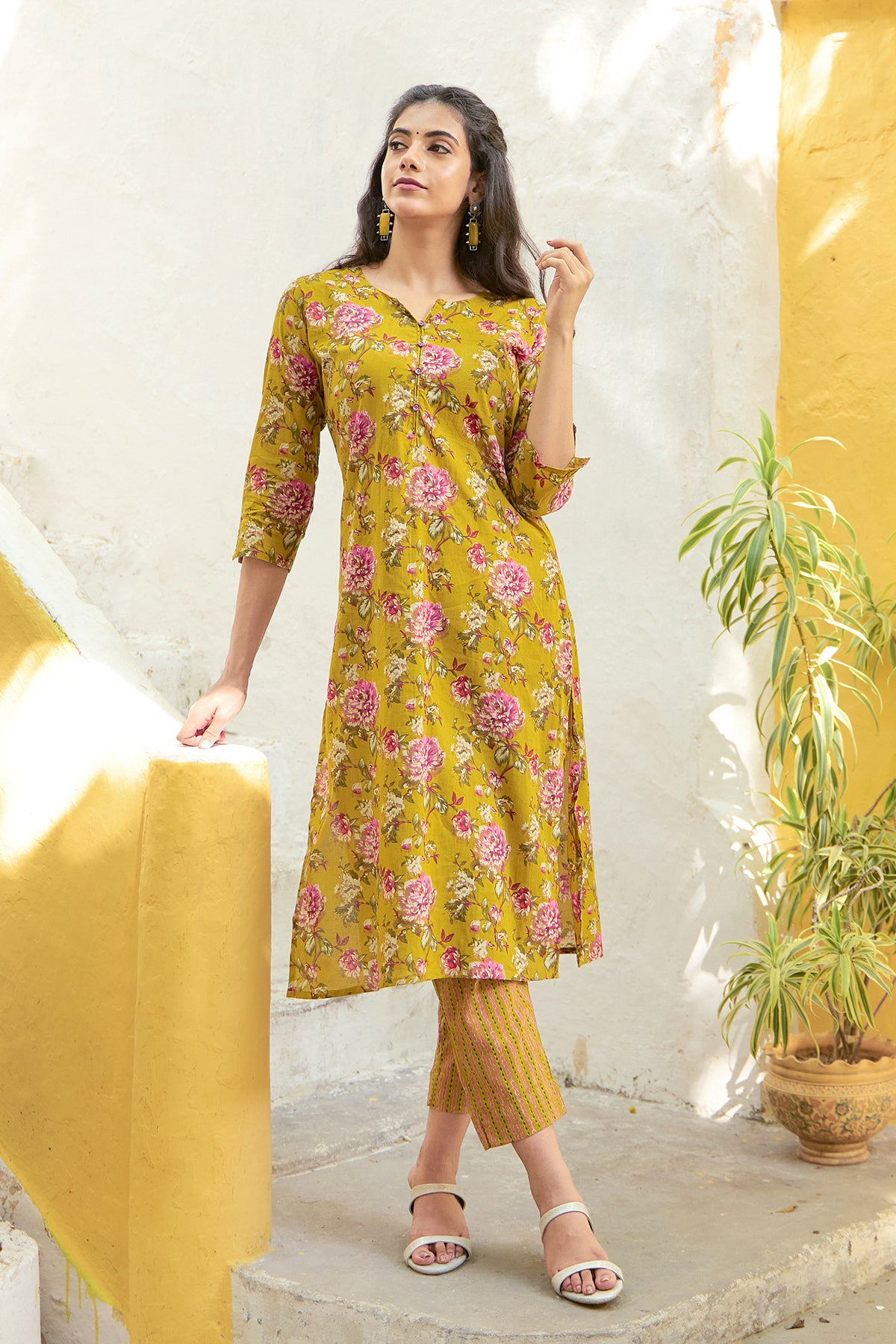 Gardenia Floral Printed Cotton Kurta Pant - Mustard