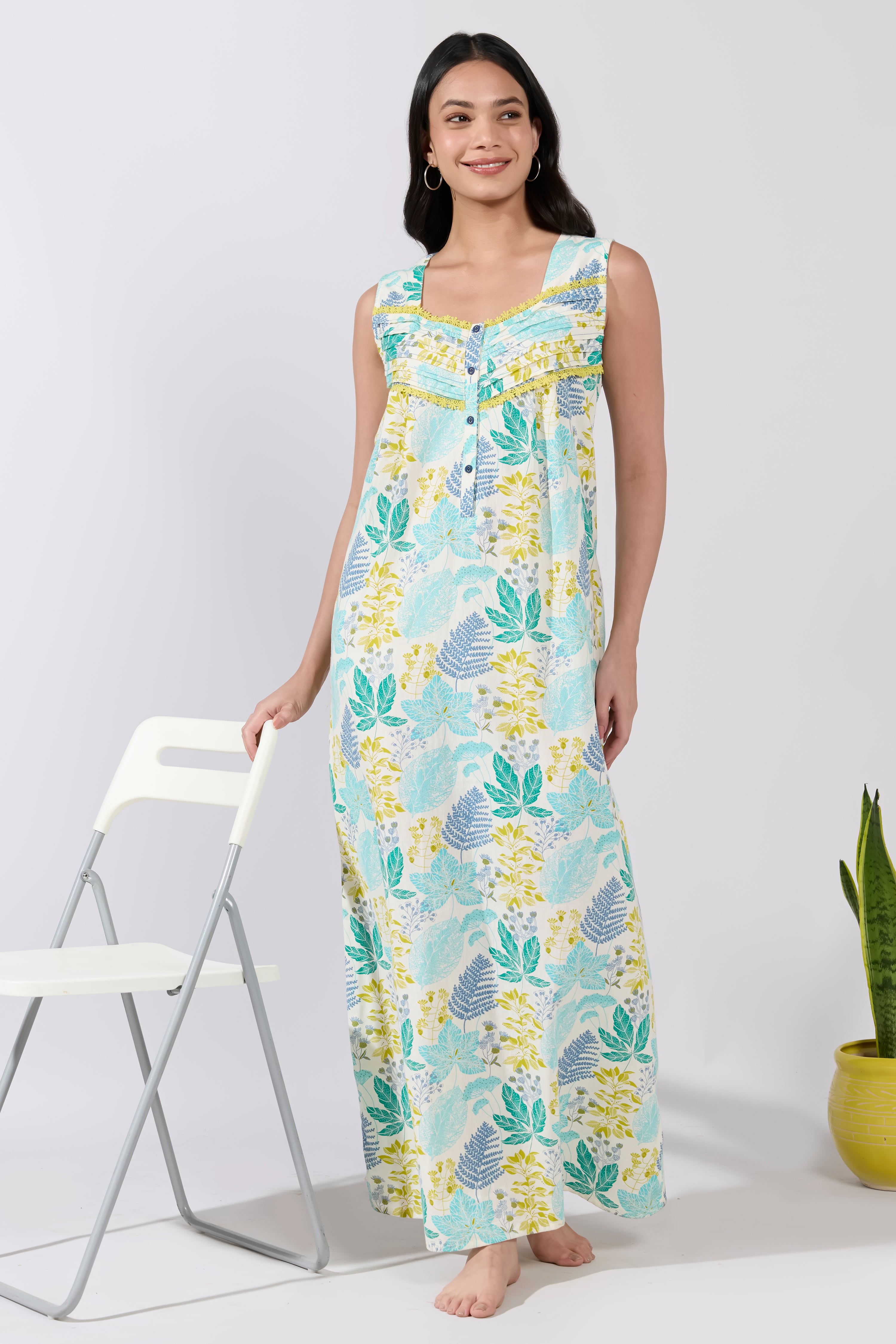 BLUE TROPICAL LEAF PRINT COTTON NIGHTWEAR