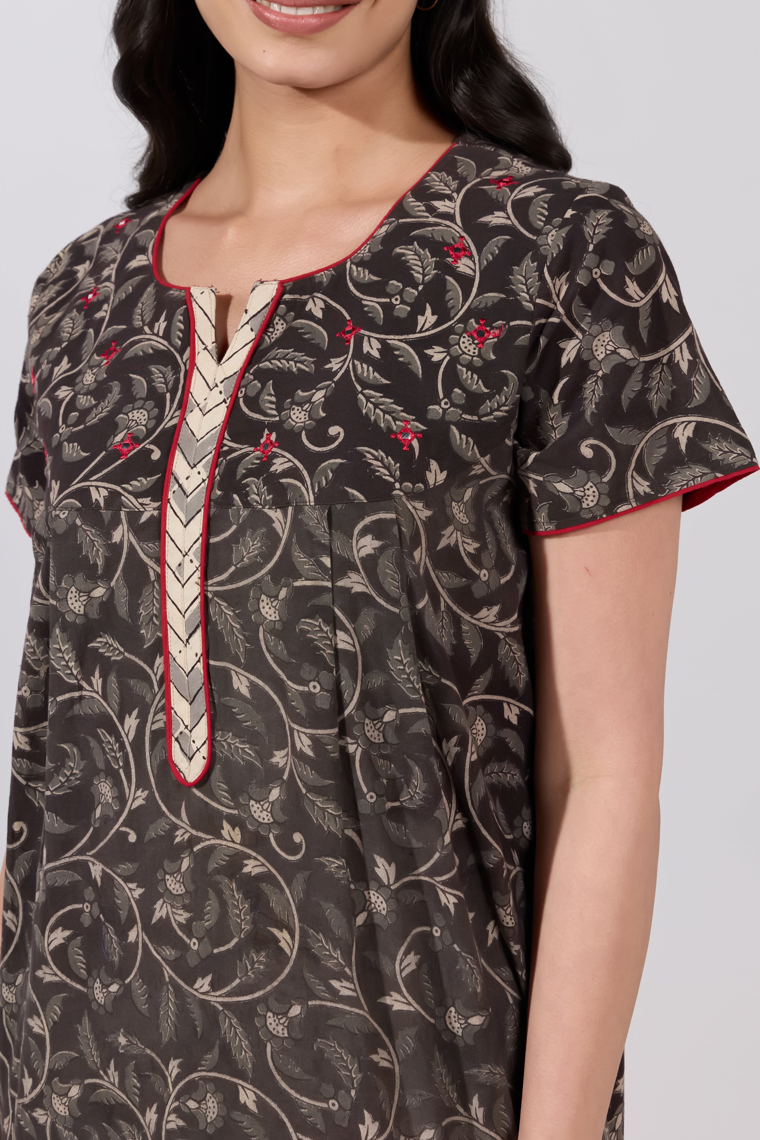 Black Floral Printed Cotton Nightwear