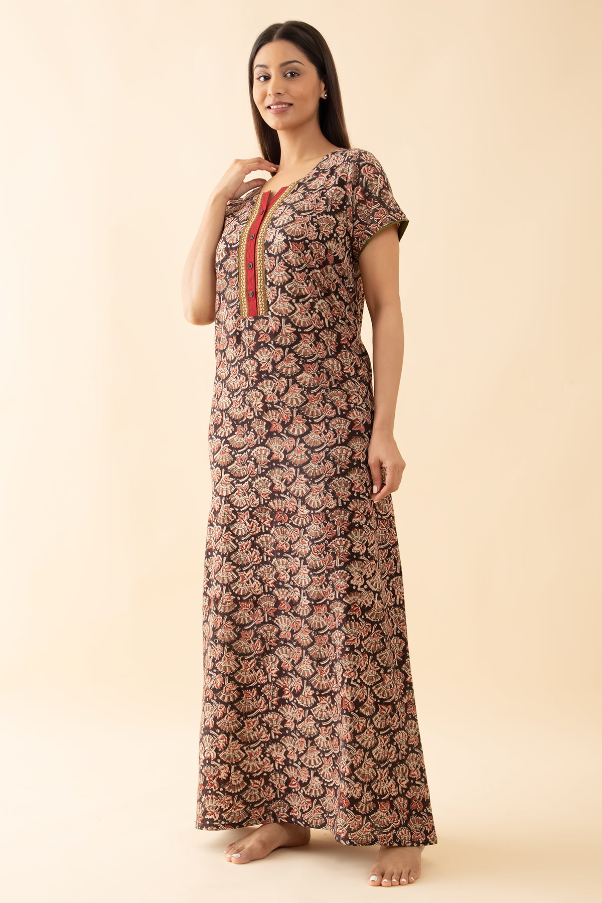 Kalamakri Printed & Embroidered Nighty - Black