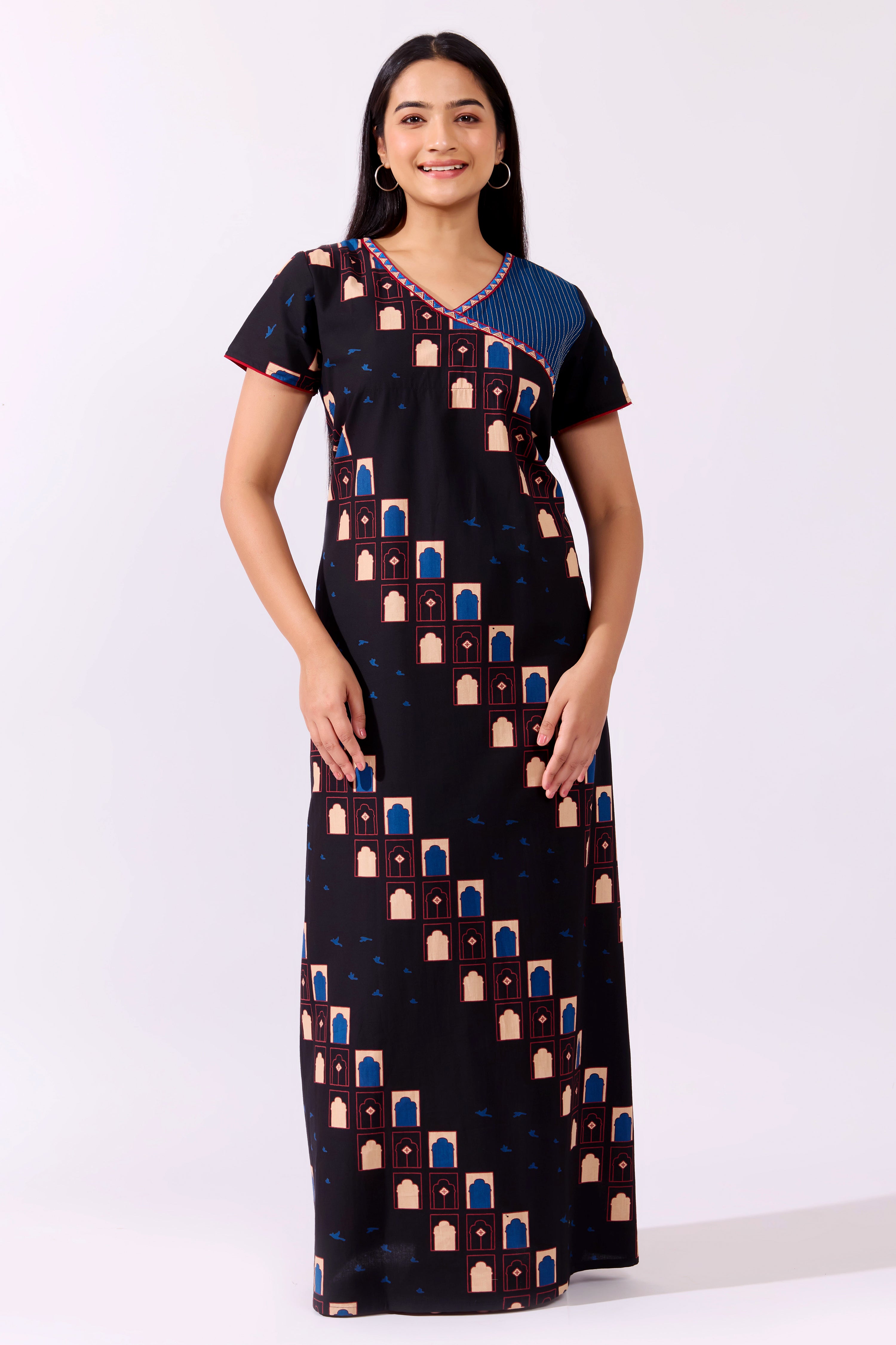 Jharoka Printed Black Cotton Nighty with Embroidered Neckline
