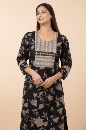 Floral Line Printed Long Sleeves Nighty - Black