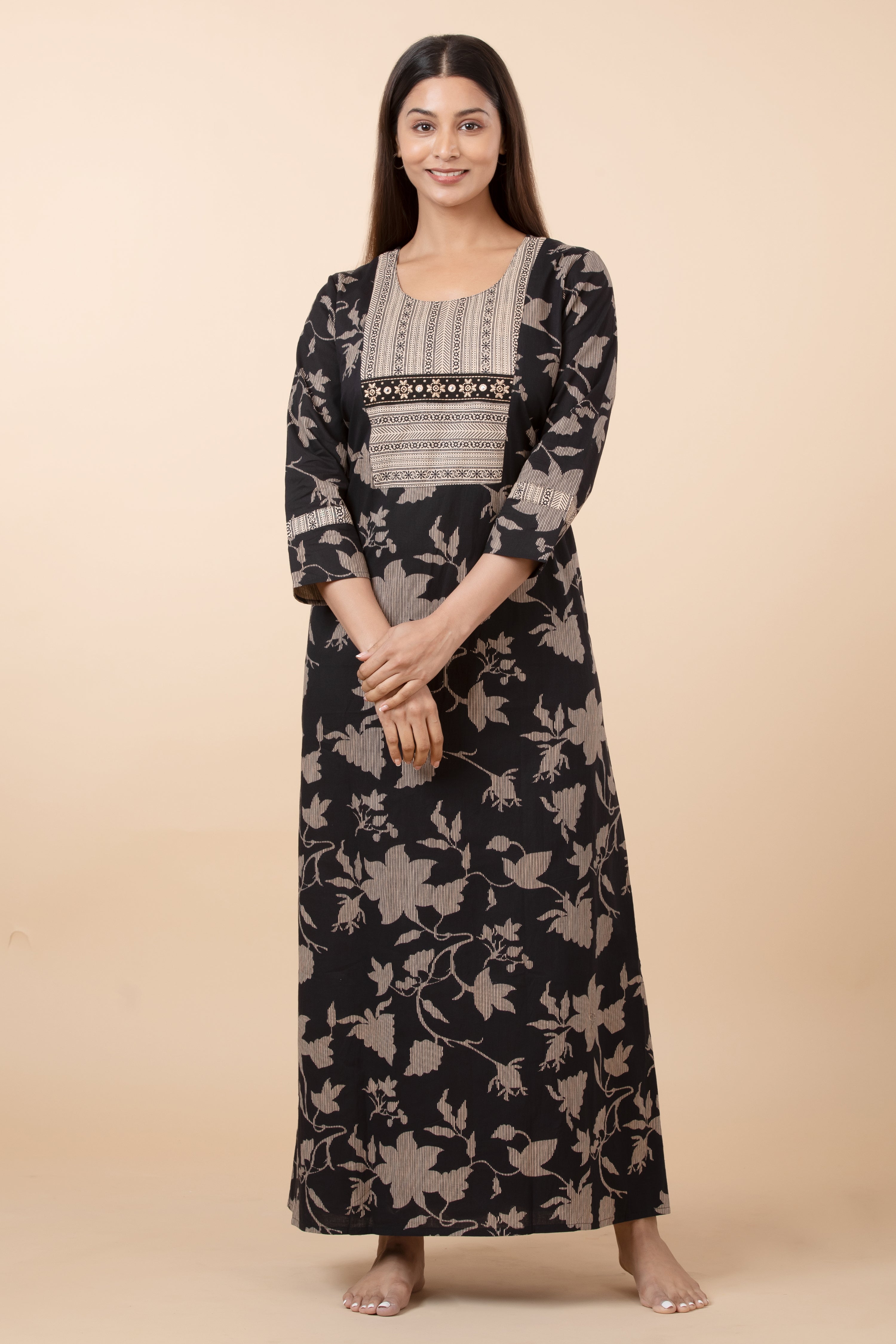 Floral Line Printed Long Sleeves Nighty - Black