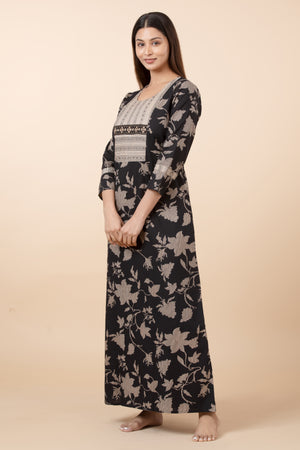 Floral Line Printed Long Sleeves Nighty - Black