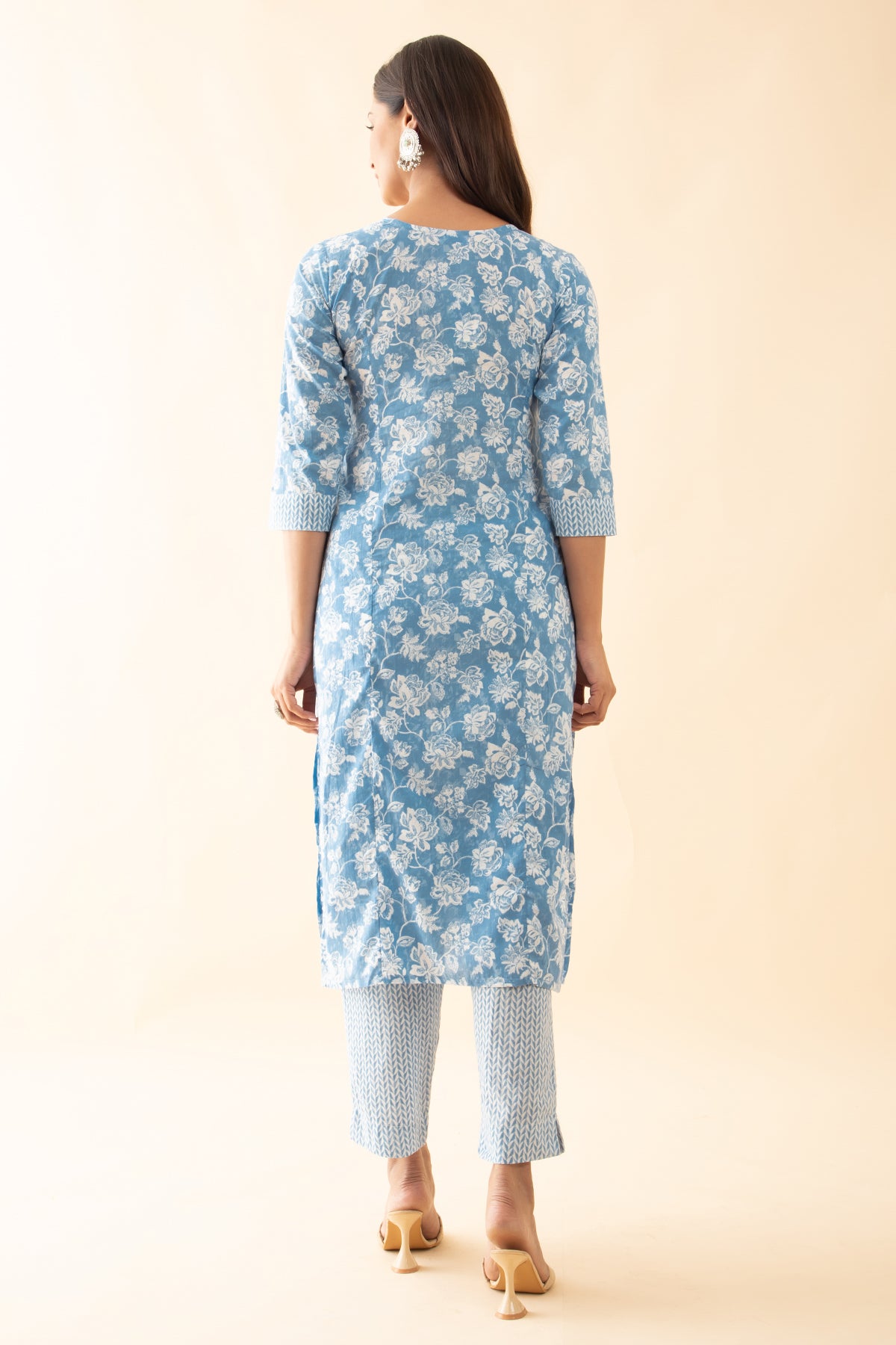 Floral Printed Cotton Kurta Set with Patchwork Yoke - Blue