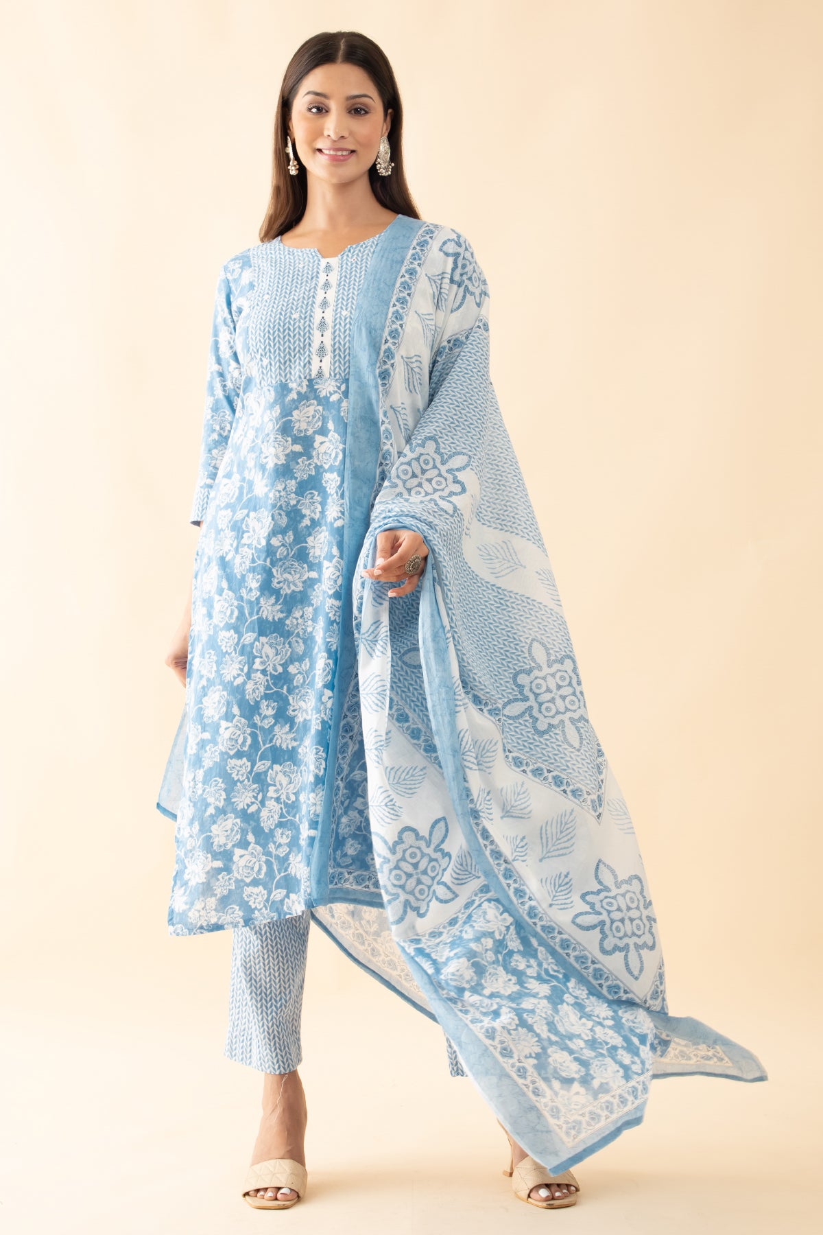 Floral Printed Cotton Kurta Set with Patchwork Yoke - Blue