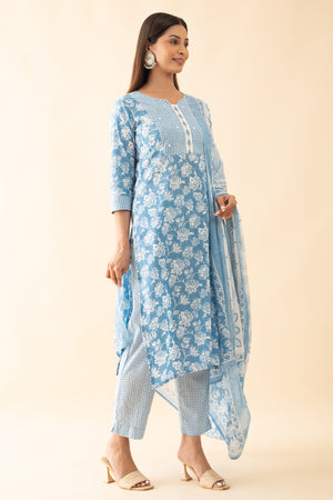 Floral Printed Cotton Kurta Set with Patchwork Yoke - Blue