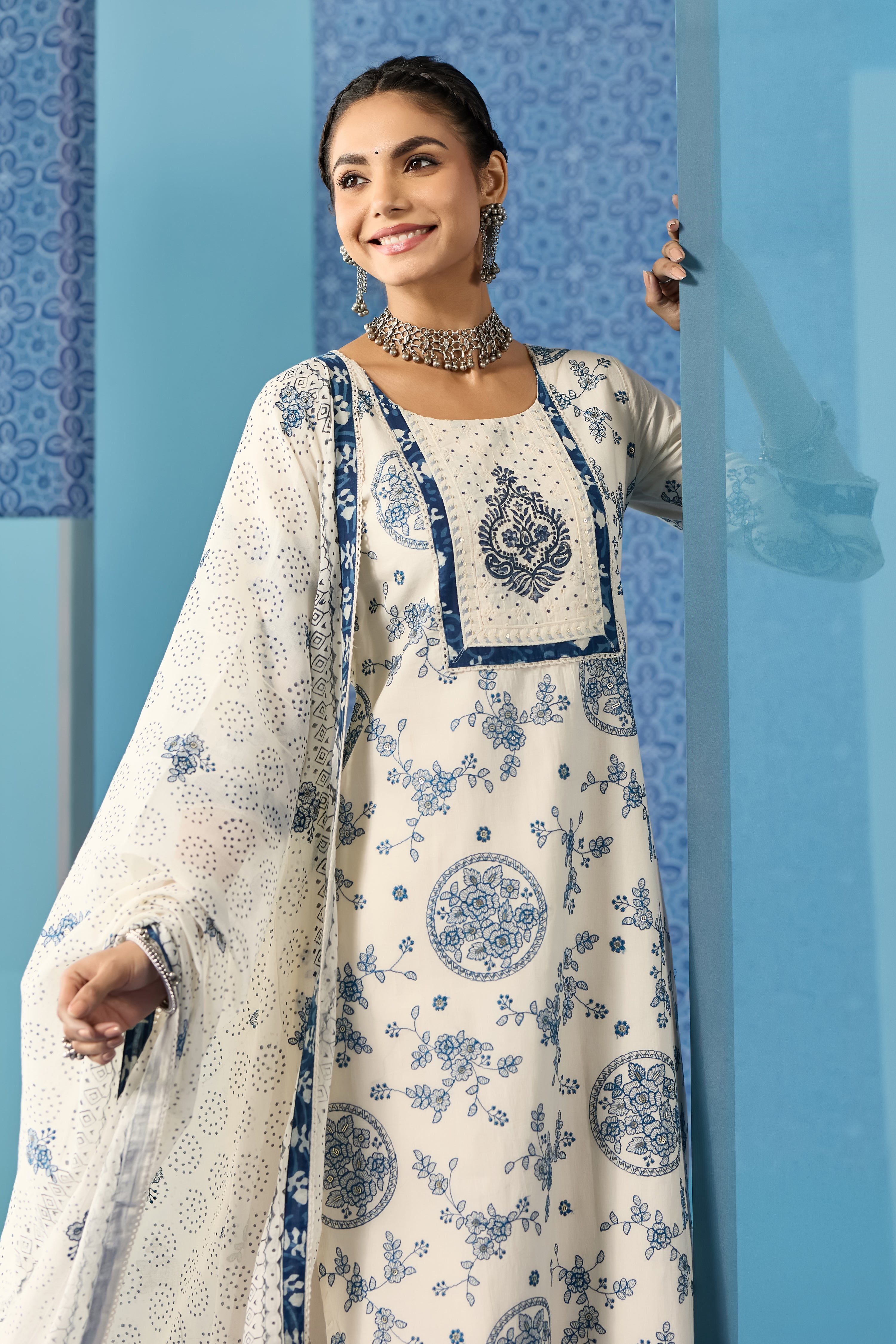 INDIGO FLORAL WHITE COTTON KURTA SET