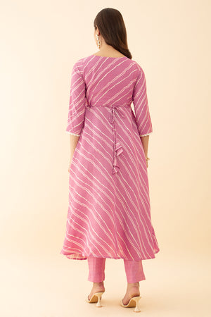 Floral Printed Kurta Set with Embroidered Stripes Mirror Work