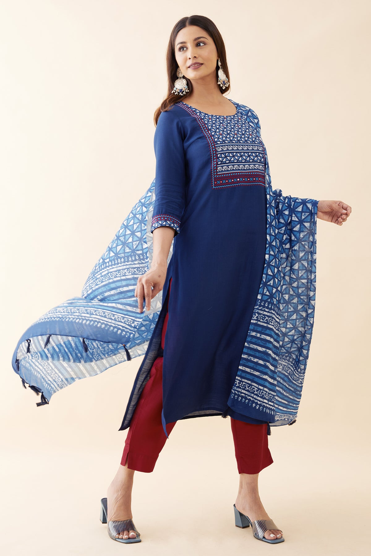 Geometric Printed Kurtaset with Printed Dupatta - Blue & Red