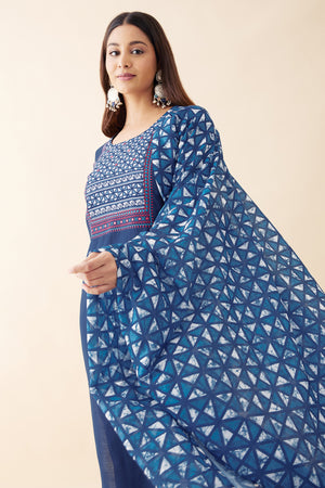 Geometric Printed Kurtaset with Printed Dupatta - Blue & Red