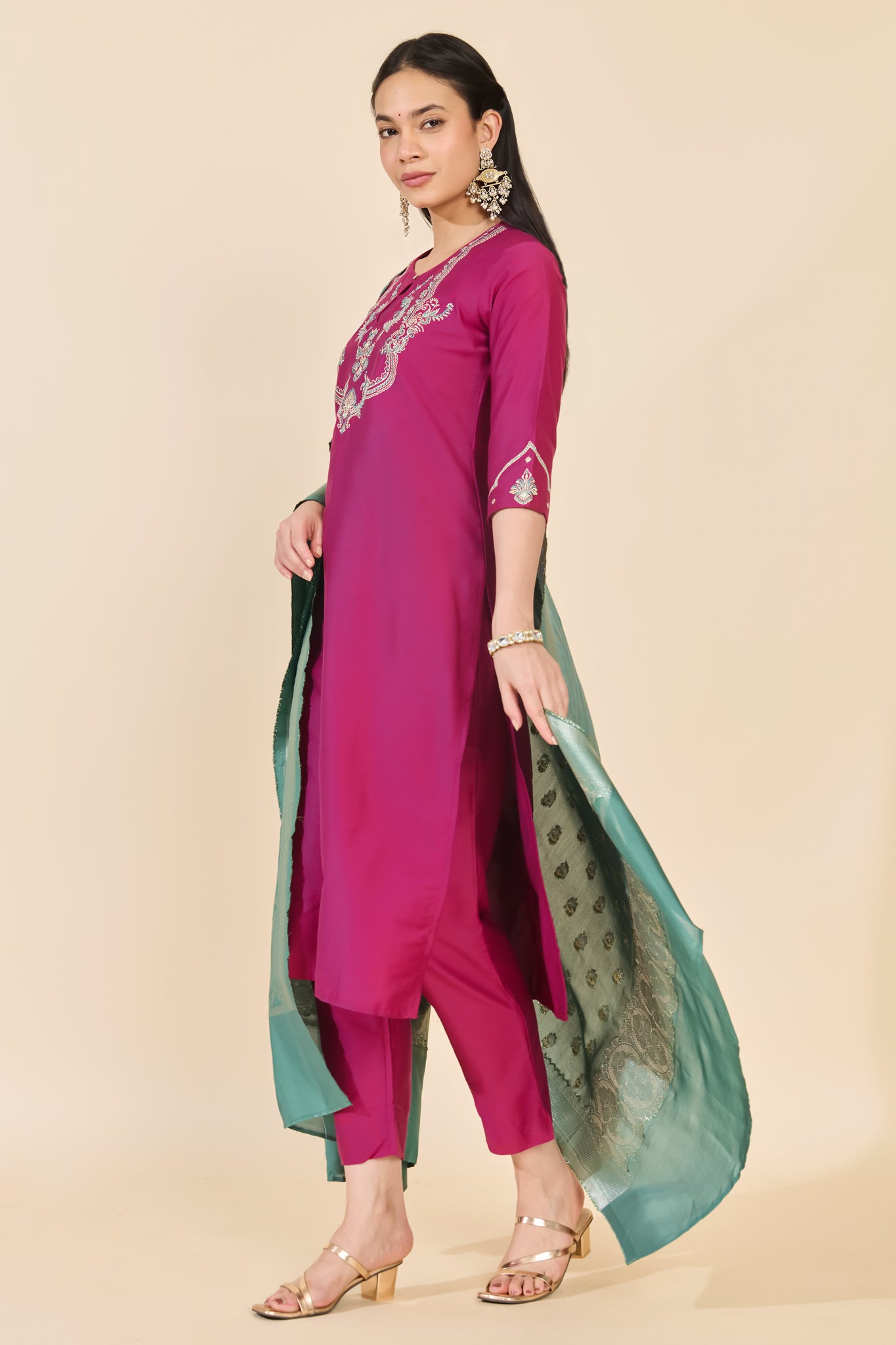MAGENTA FLORAL KURTA SET