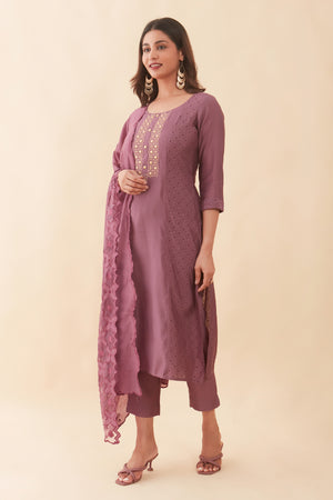 All Over Geometric Prined & Embroidered Kurta Set With Cutwork Dupatta - Purple