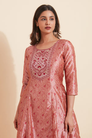 Paisley Embroidered Printed Kurta Set With Organza Scallop With Dupatta Pink