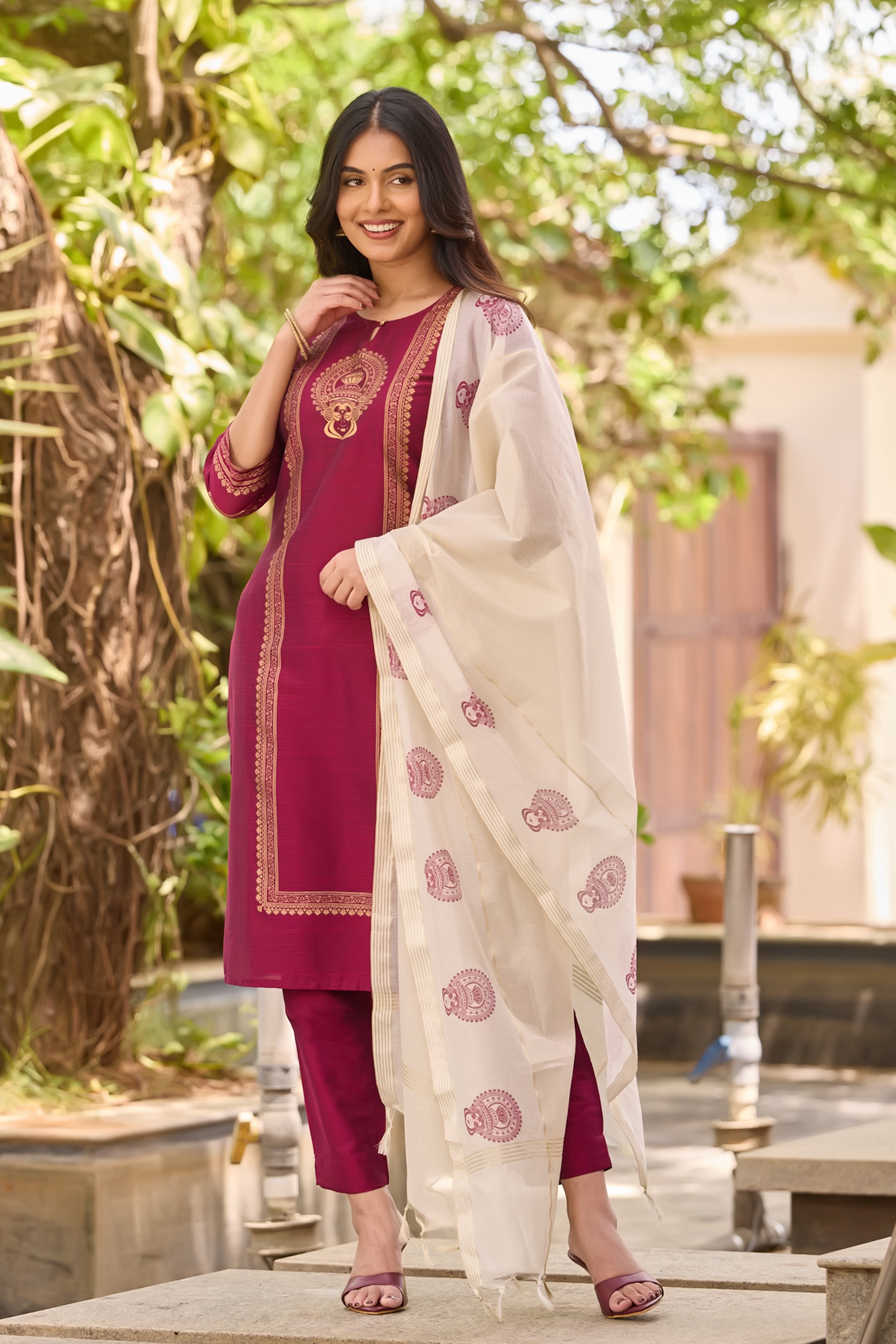 Magenta Kathakali Print Kurta Set with Off-White Tissue Dupatta