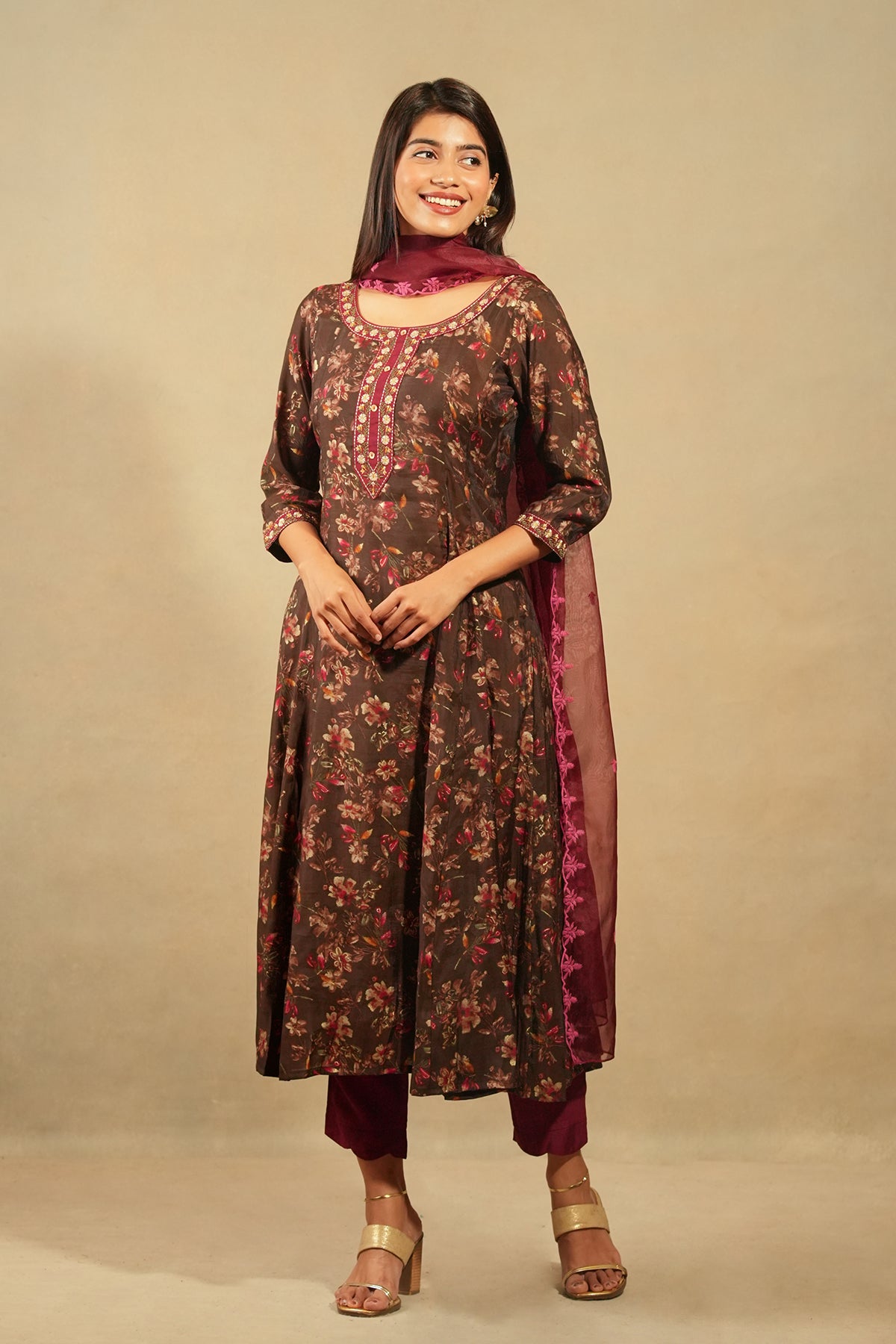 Floral Embroidered Neckline Kurta Set With Scallop Dupatta Brown Maroon