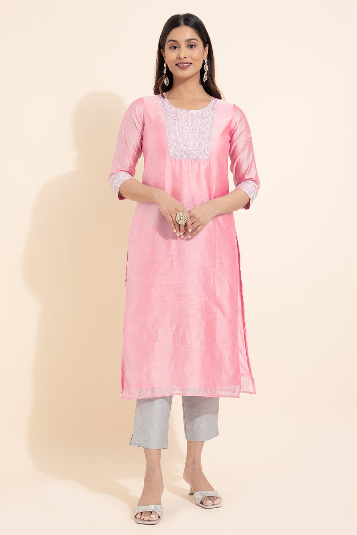 Floral Embroidered Kurtaset WIth Brocade Dupatta - Pink & Grey