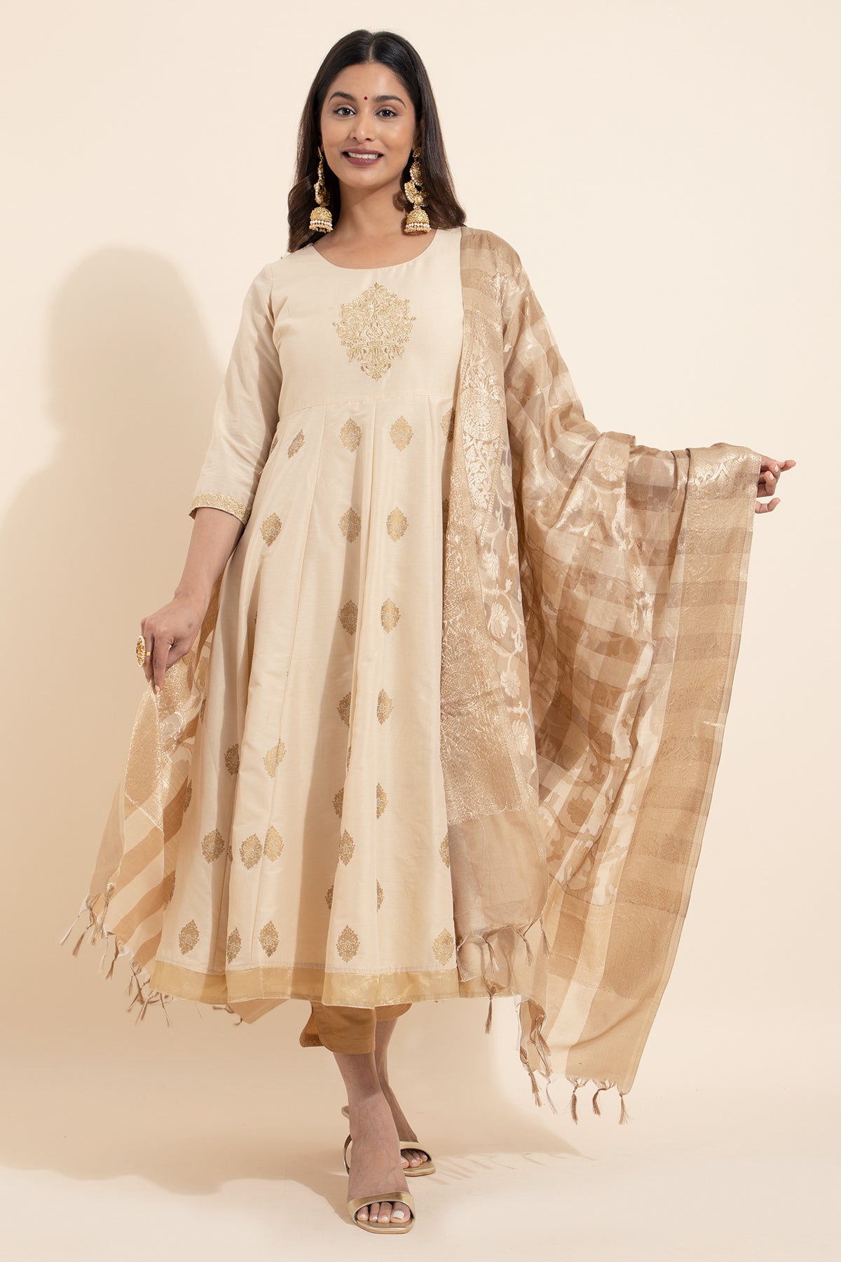 Floral Embroidered Kurtaset with Brocade Dupatta - Off-White & Gold