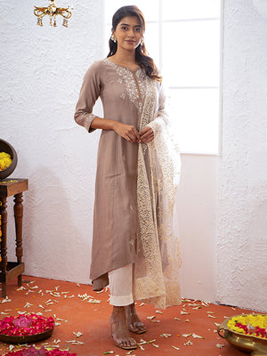 Contrast Floral Embroidered Kurta Set With Embroidered Organza Dupatta Brown Off White