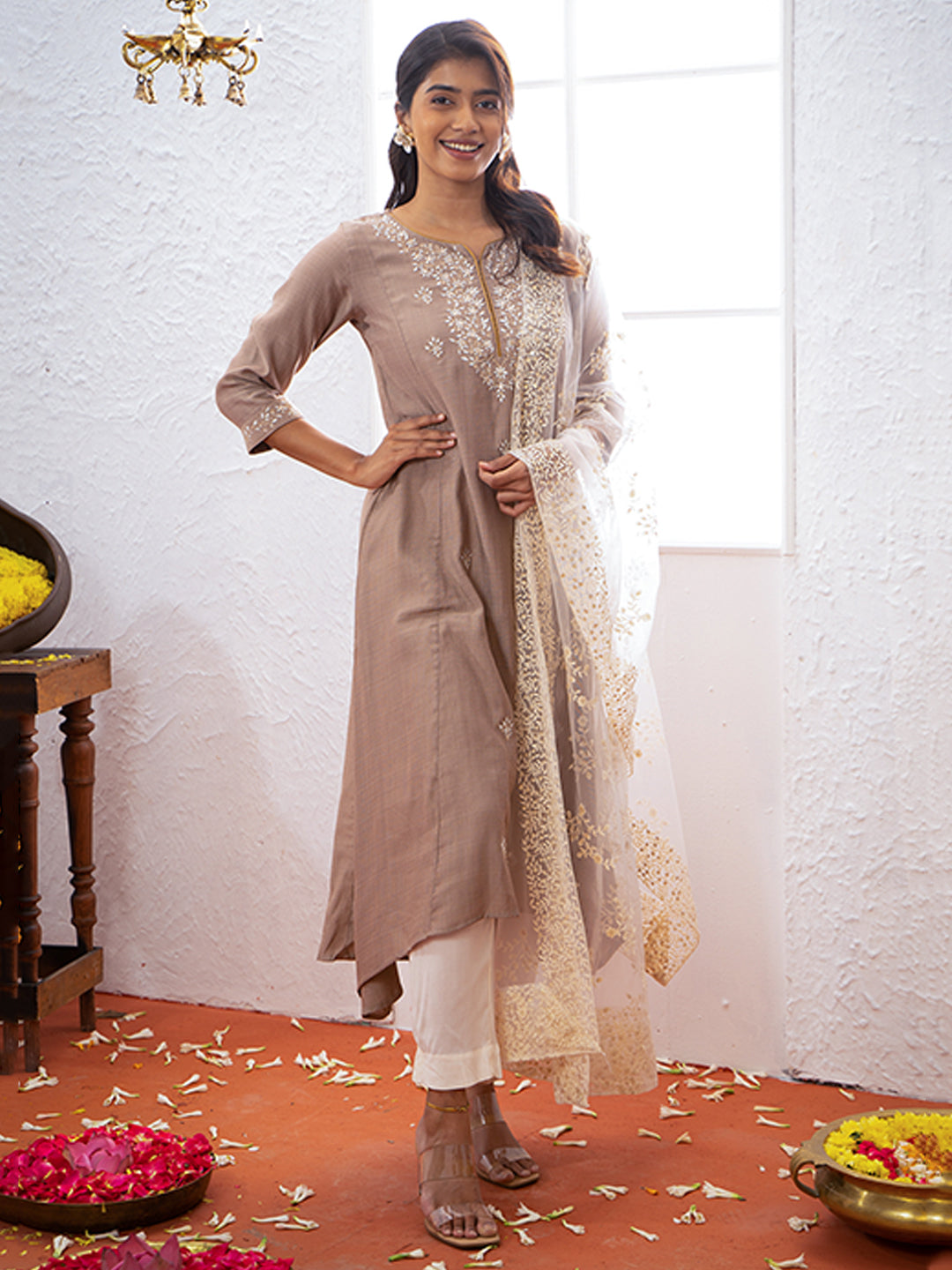 Contrast Floral Embroidered Kurta Set With Embroidered Organza Dupatta Brown Off White