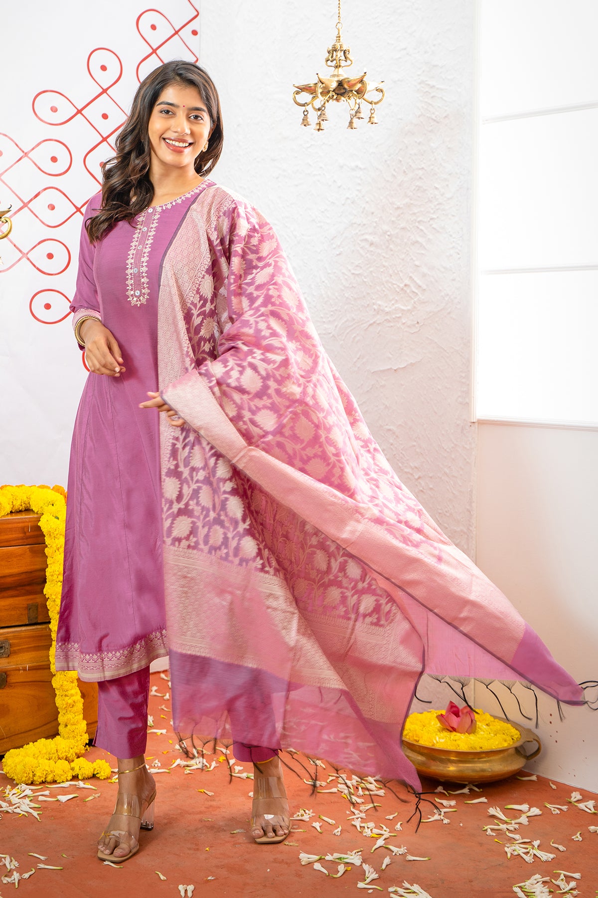 Floral Embroidered A line Kurta Set With Brocade Dupatta Pink