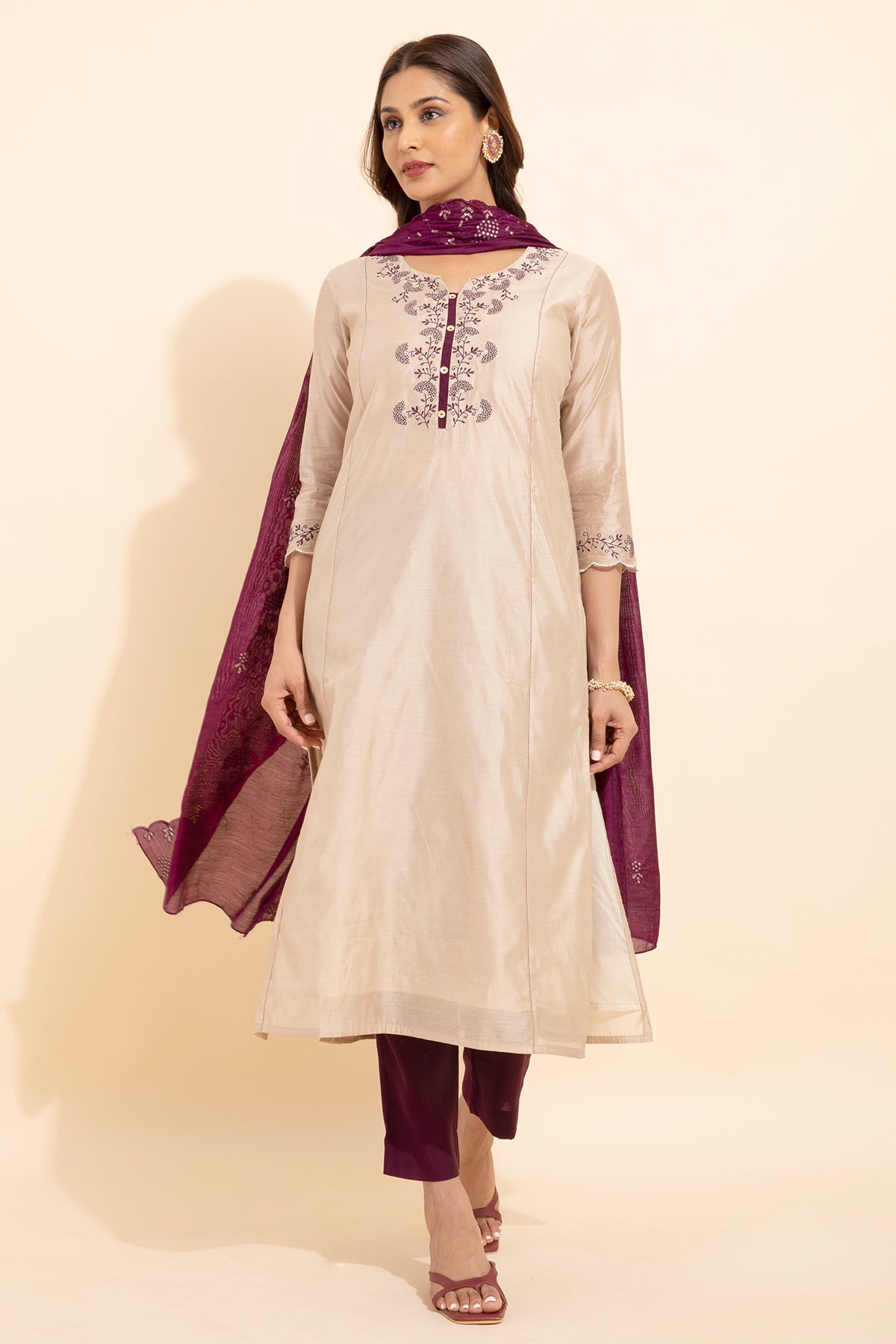 Floral Embroidered Kurta Set With Sequins Embellished Organza Dupatta - Beige & Burgundy