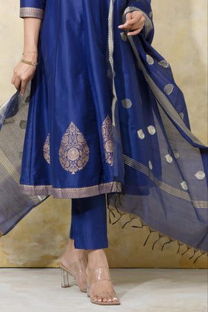 Thilagam Motif Embroidered A-Line Kurtaset with Brocade Dupatta - Blue