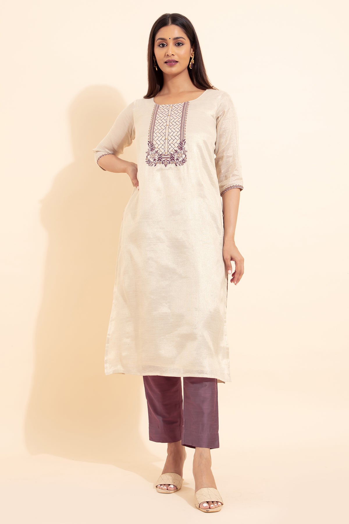 Floral Embroidered Kurtaset with TIssue Duaptta - Beige & Mauve