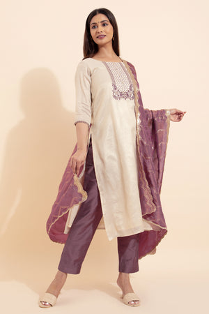 Floral Embroidered Kurtaset with TIssue Duaptta - Beige & Mauve