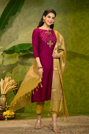 Ethnic Motif Printed Kurtaset with Brocade Dupatta - Magenta & Mustard