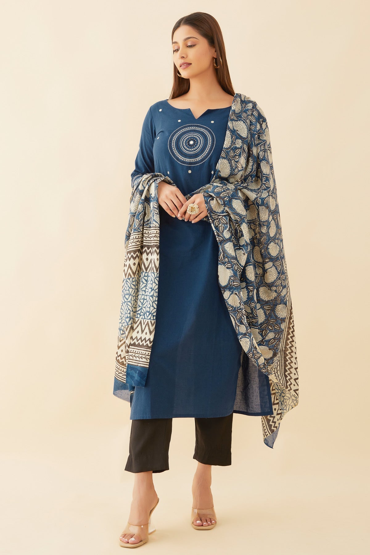 Floral Motif Embroidered Yoke Kurta Set With Kalamkari Dupatta- Blue & Black