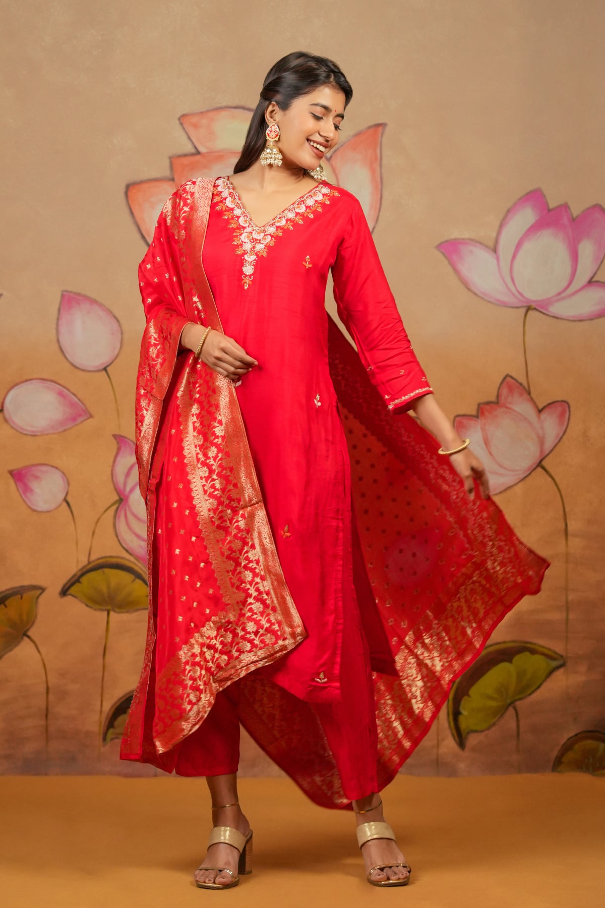 Zardosi Rich Bead Embroidered Kurta Set With Brocade Dupatta Red