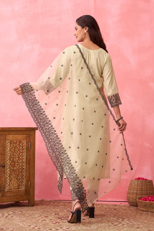 Floral Embroidered Kurtaset with Embroidered Organza Dupatta - Off-White